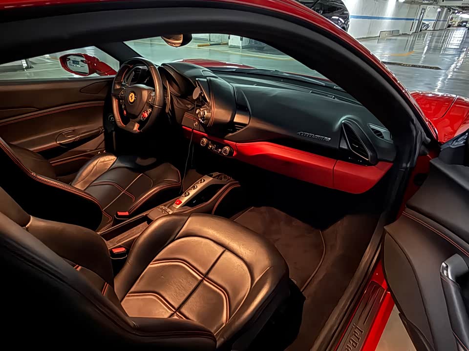 Ferrari 488