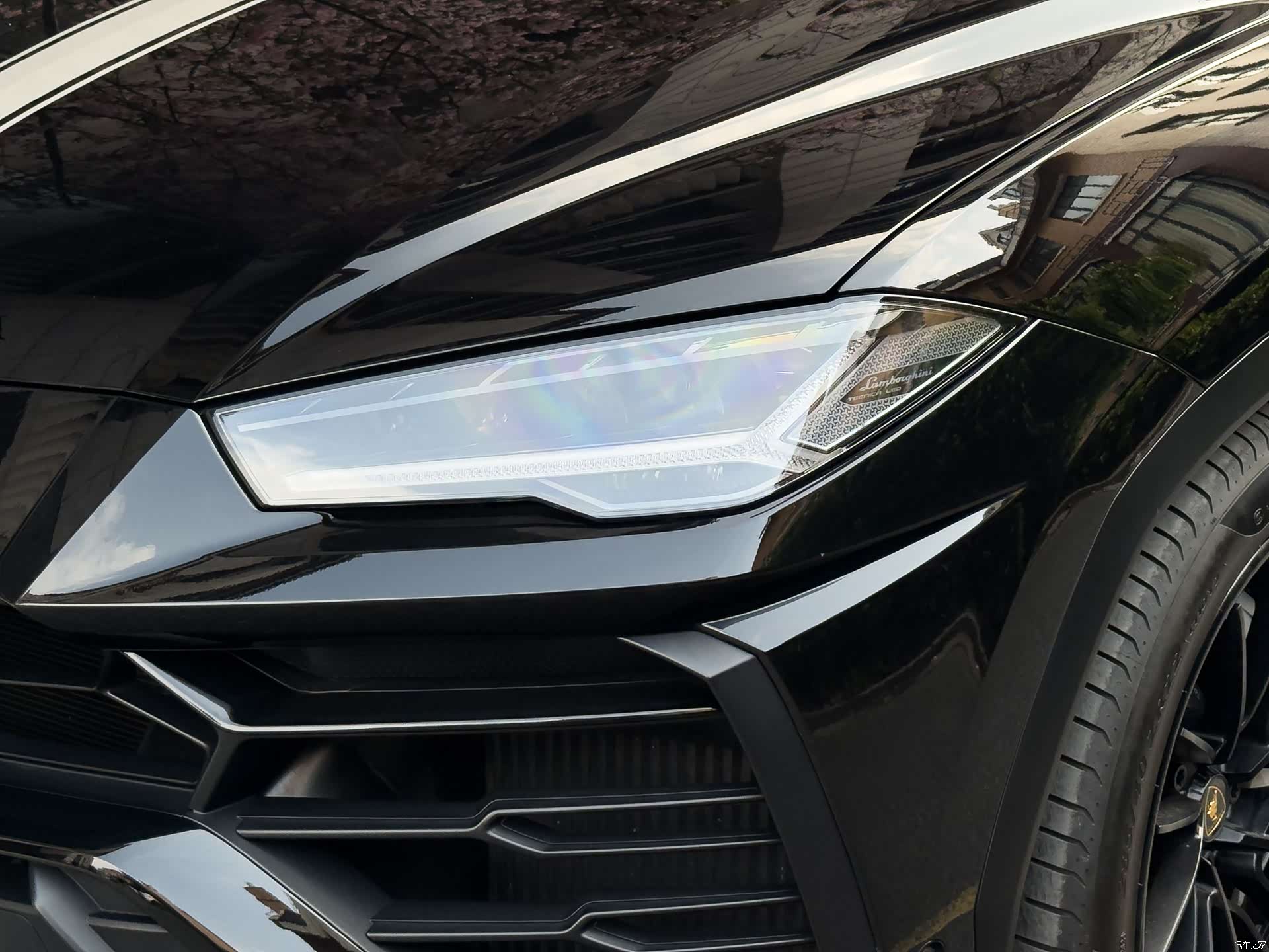 Lamborghini Urus, 2019 4