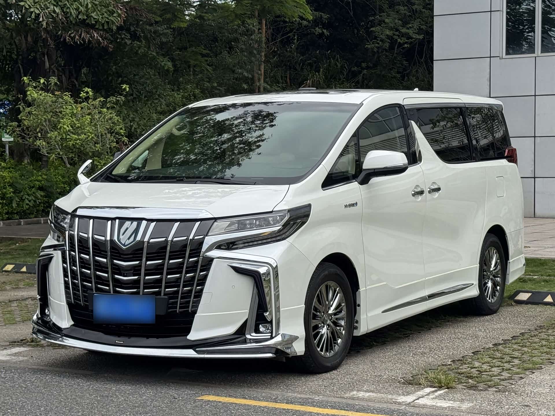 Toyota Alphard, 2020 18