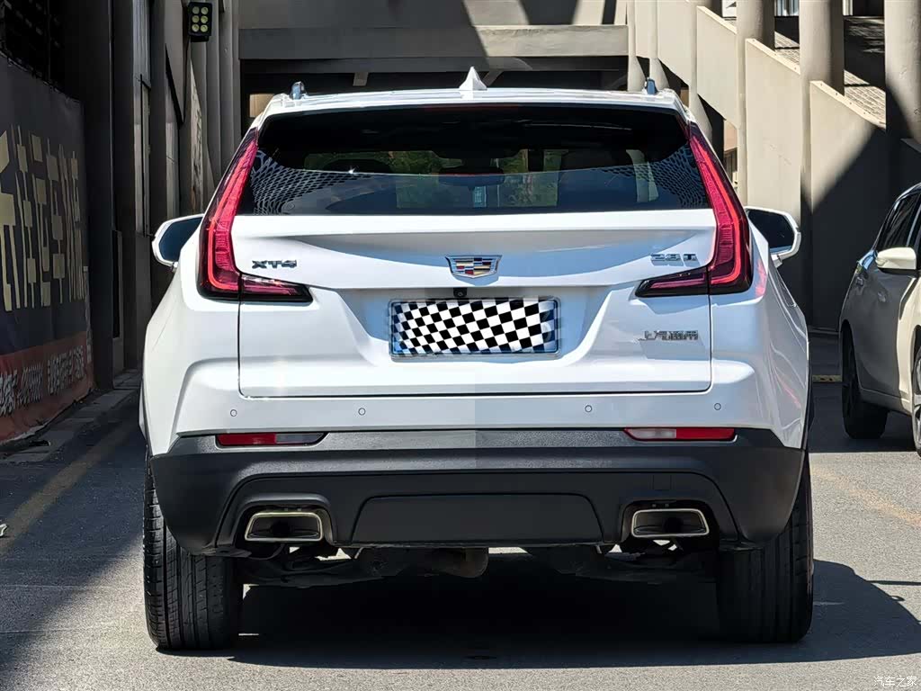 Cadillac XT4, 2022 4