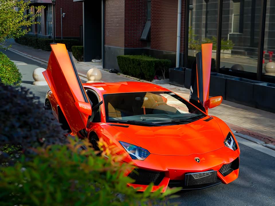 Lamborghini Aventador