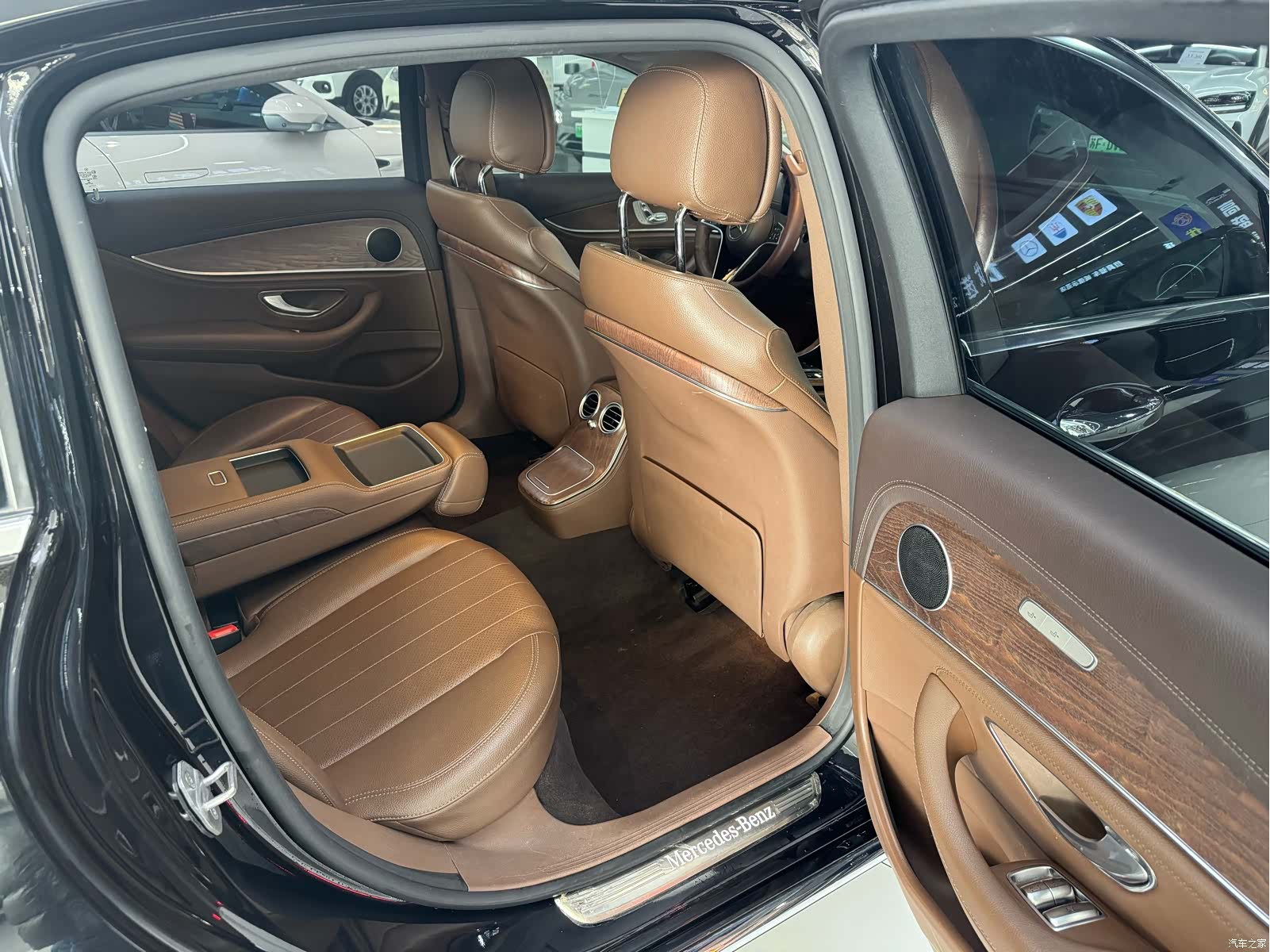 Mercedes-Benz E-Class, 2021 15