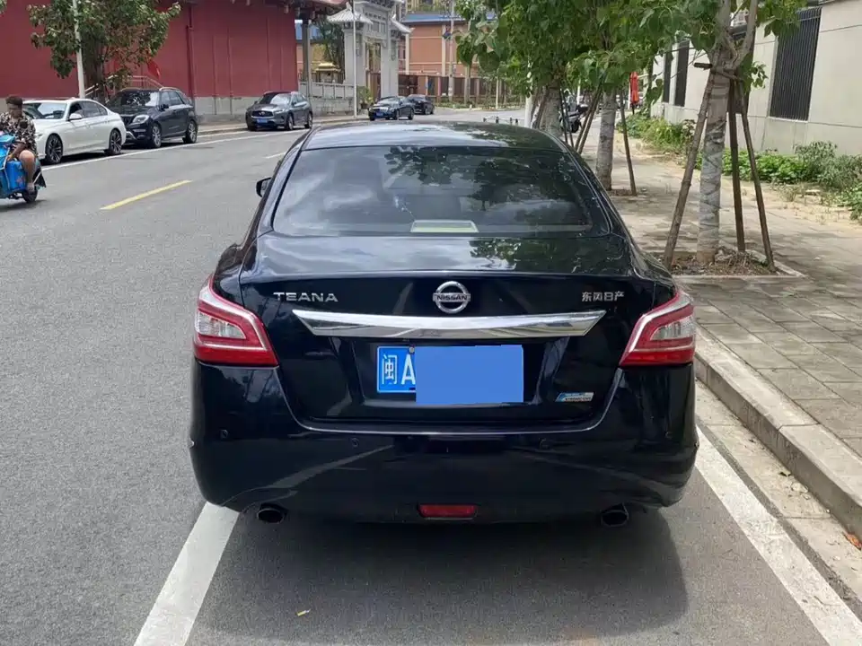Nissan Teana