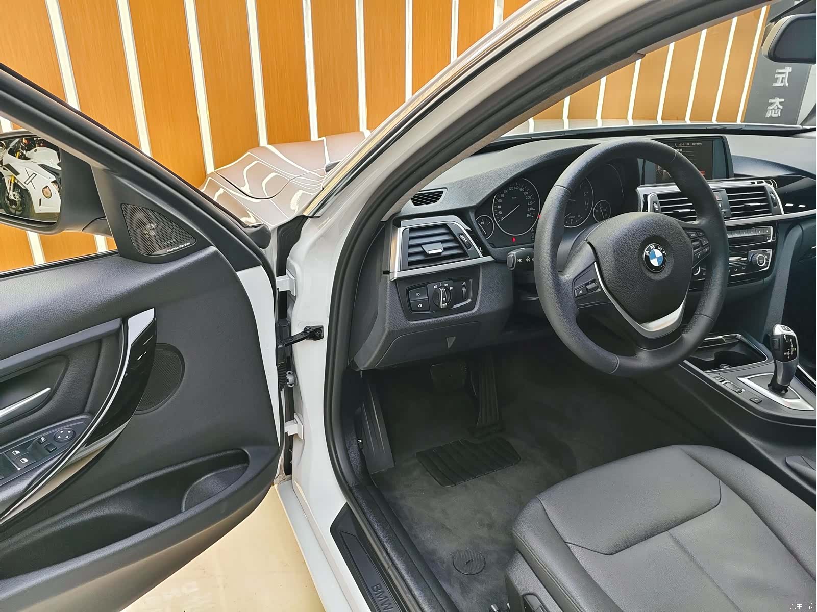 BMW 3 Series, 2017 12