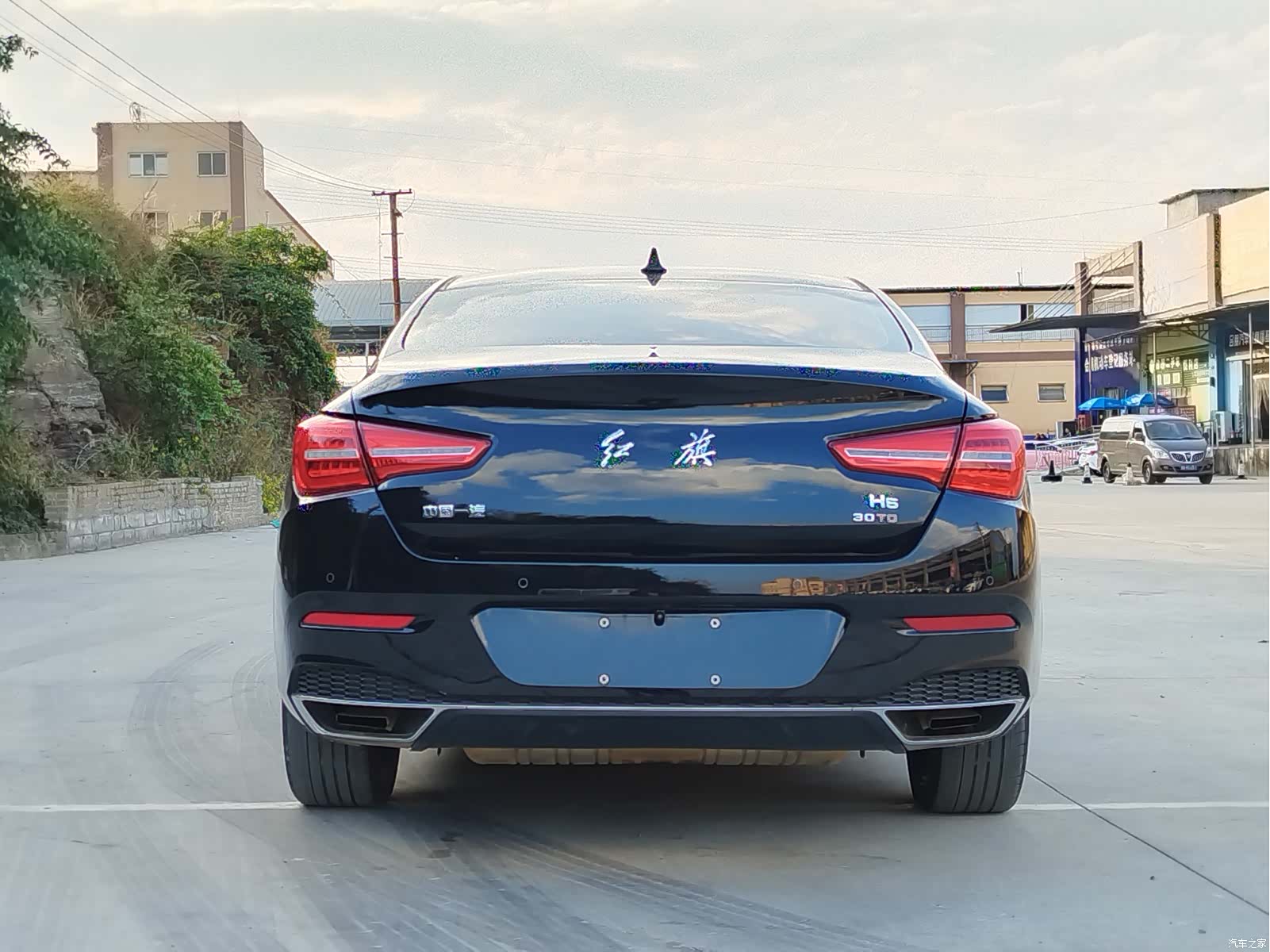 Hongqi H5, 2021 6