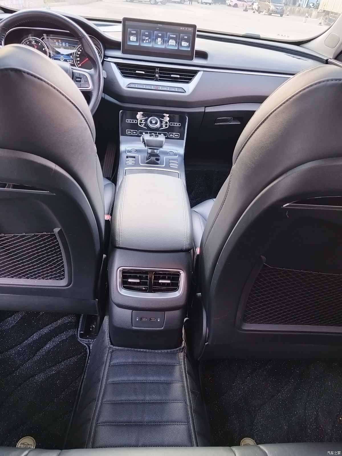 Hongqi H5, 2021 13