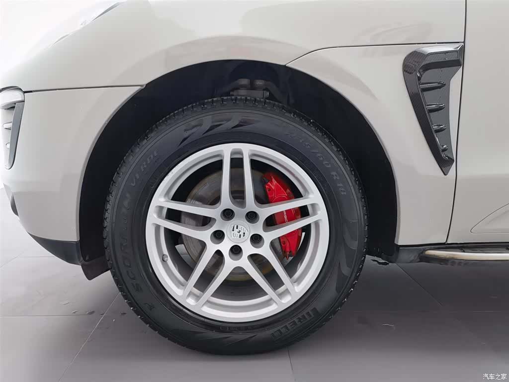 Porsche Macan, 2016 17