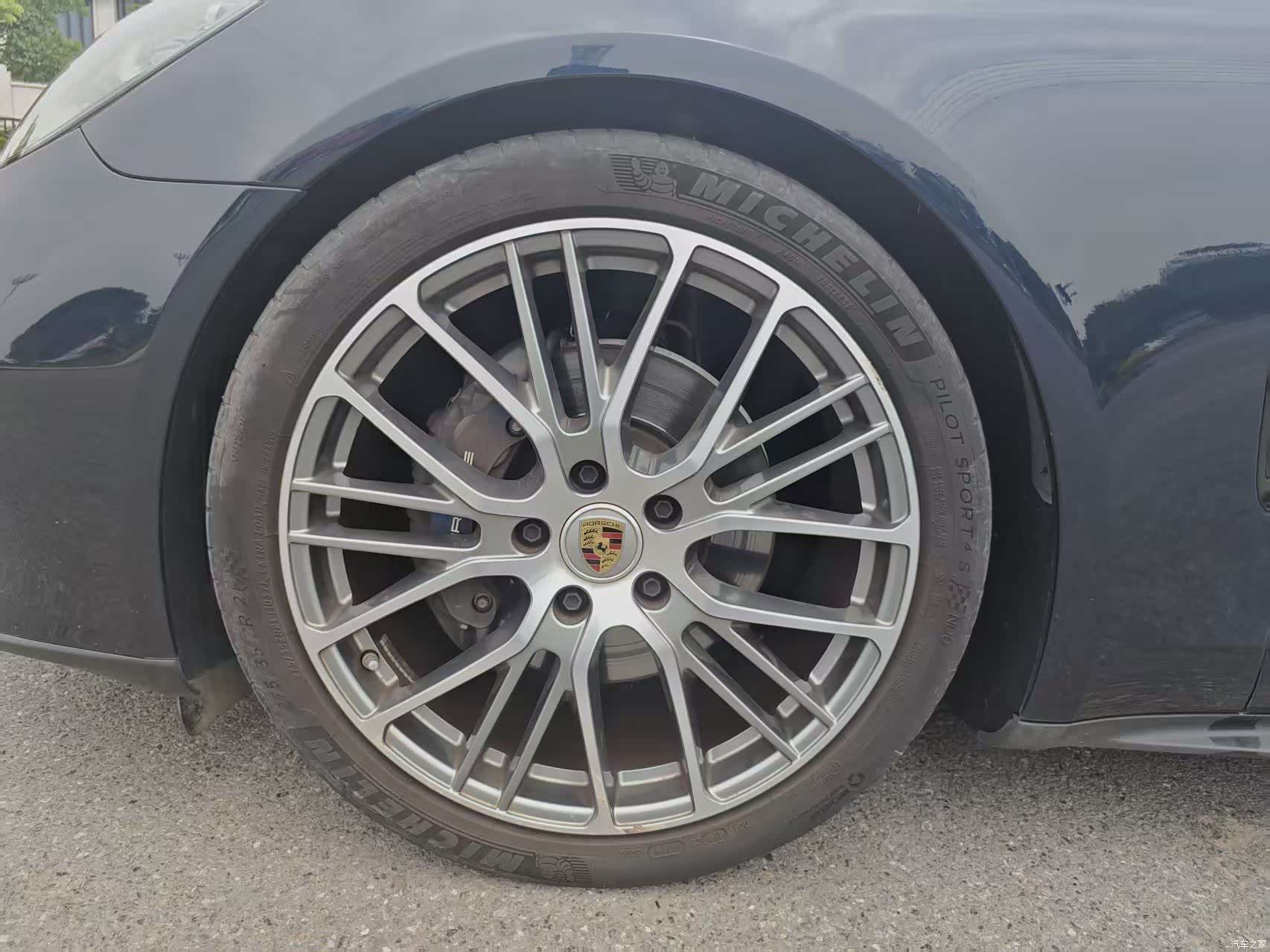 Porsche Panamera, 2023 10