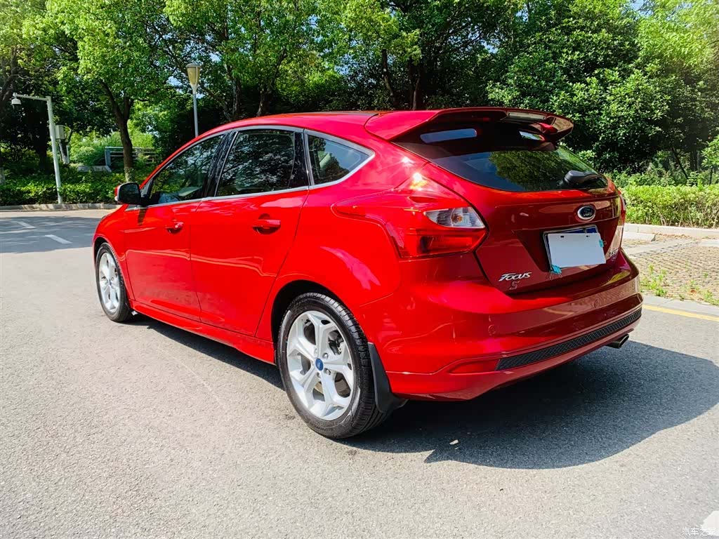 Ford Focus, 2013 9