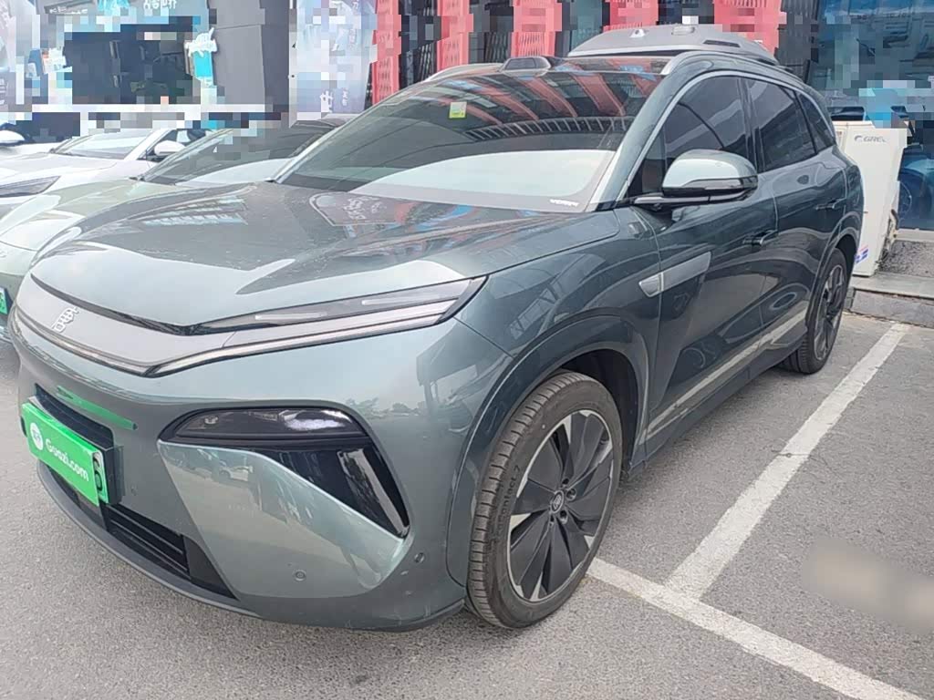 BYD Tang L