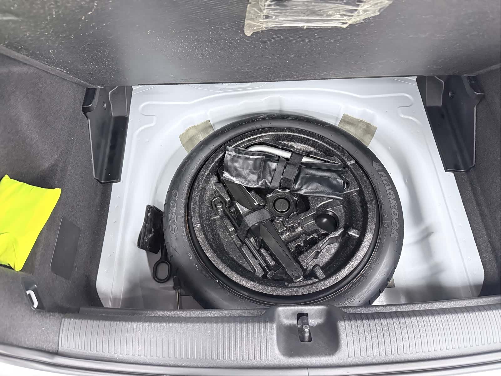 Audi Q2L, 2023 23