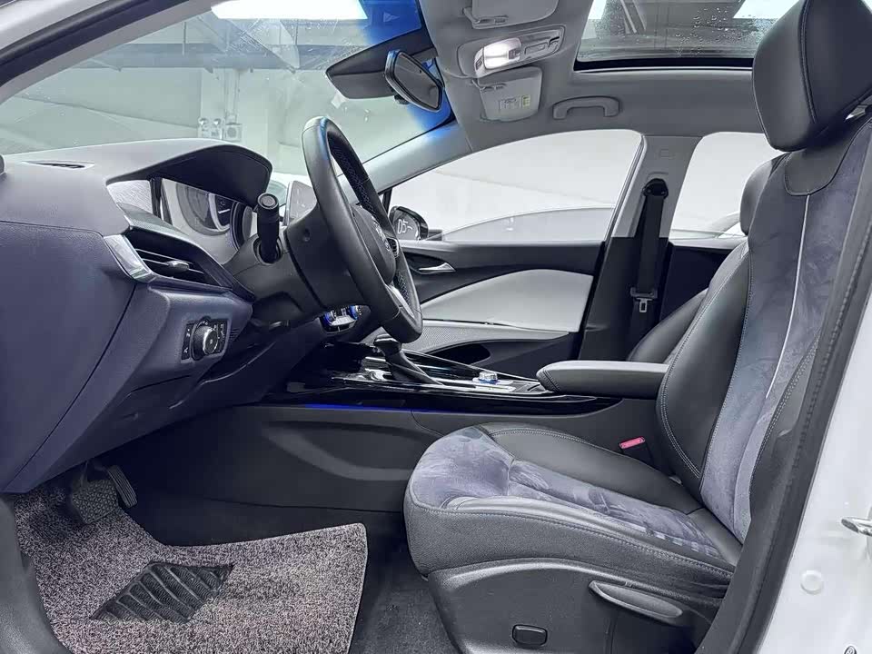 Buick Slightly blue 6