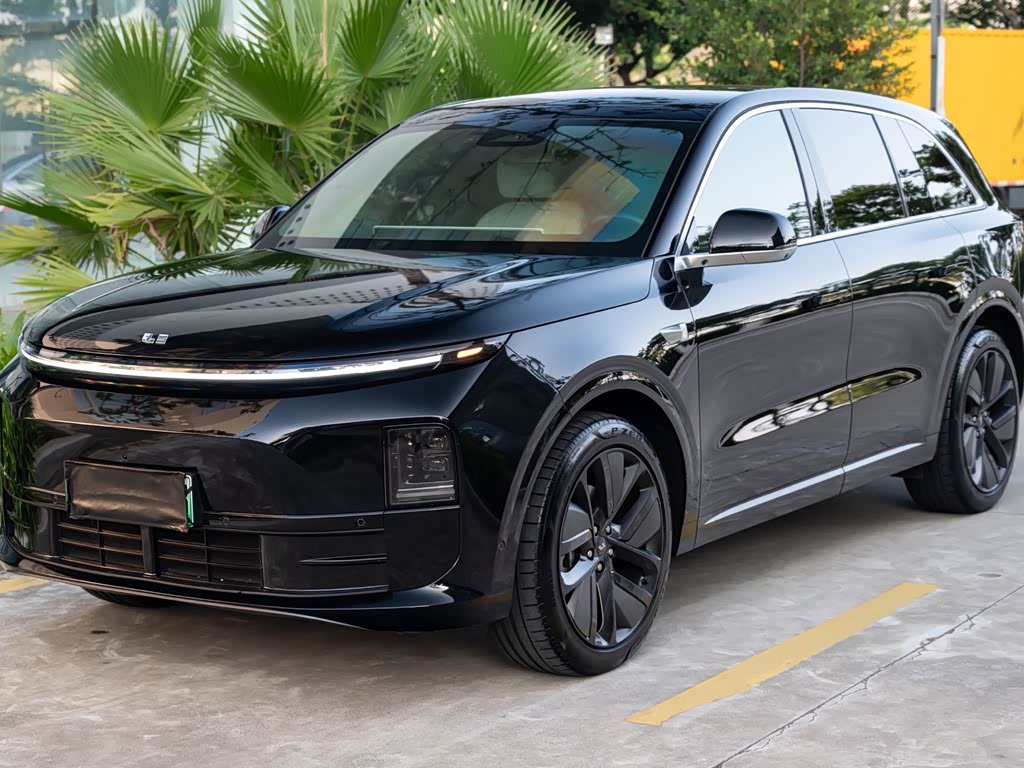Li Auto L6