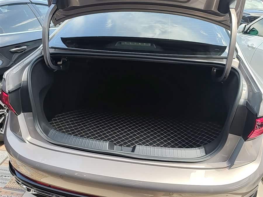 Volkswagen Sagitar 2025, фото 19