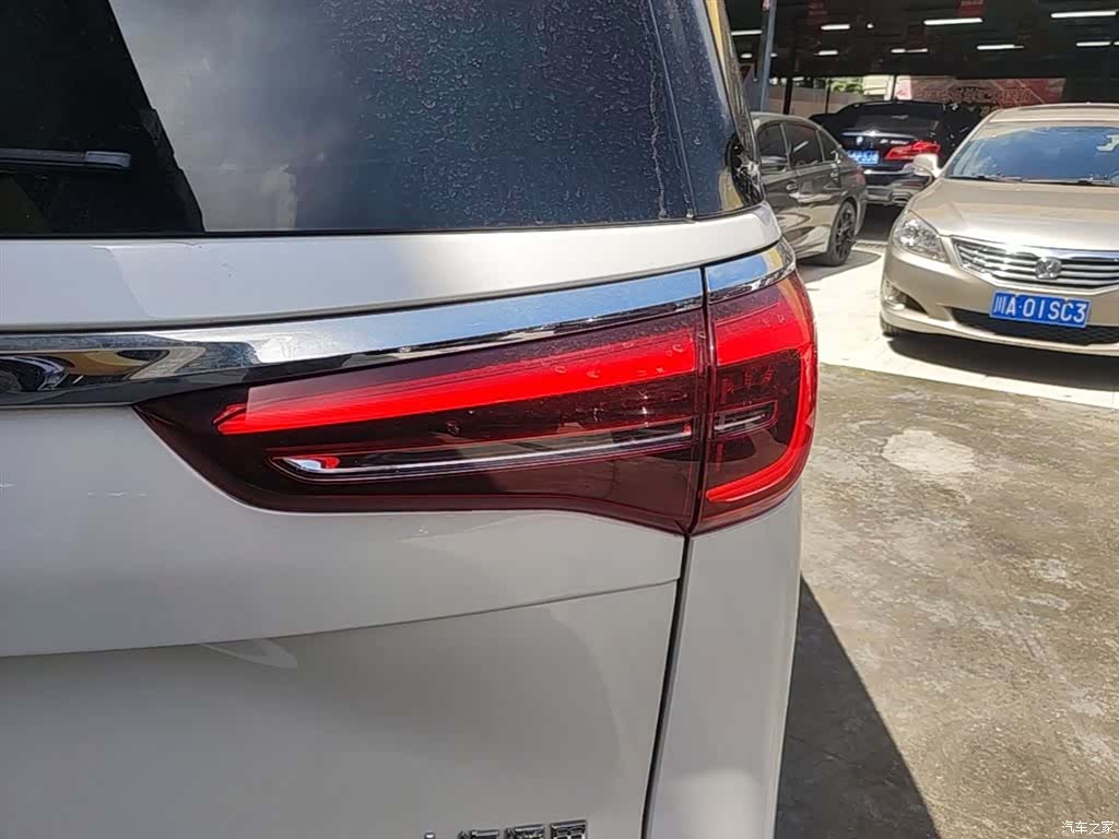 Buick GL8, 2023 8