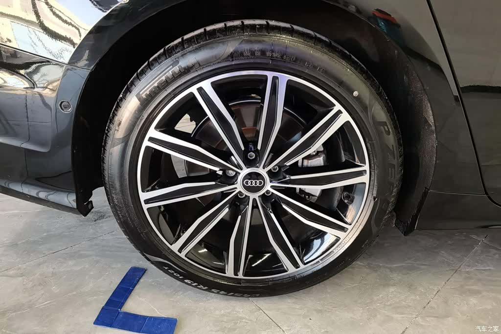 Audi A6L, 2025 6