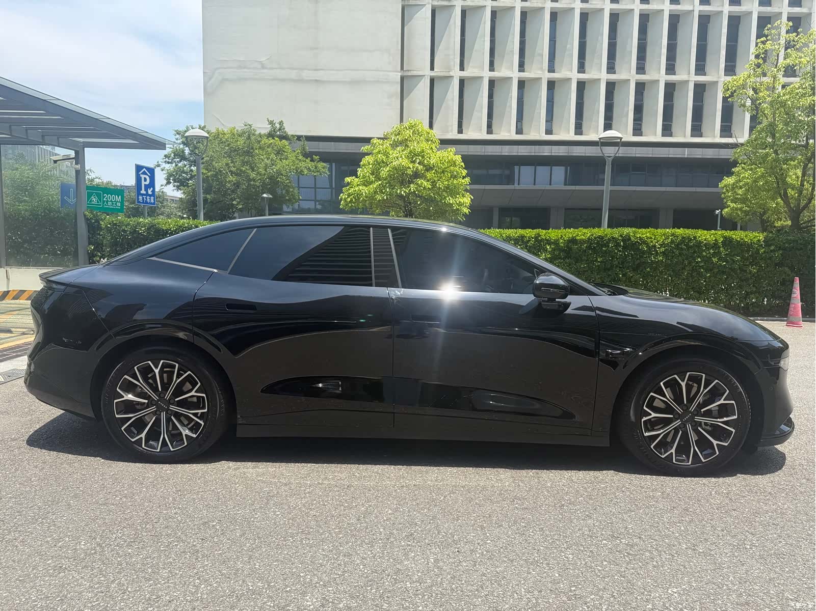 Zeekr 007, 2024 4