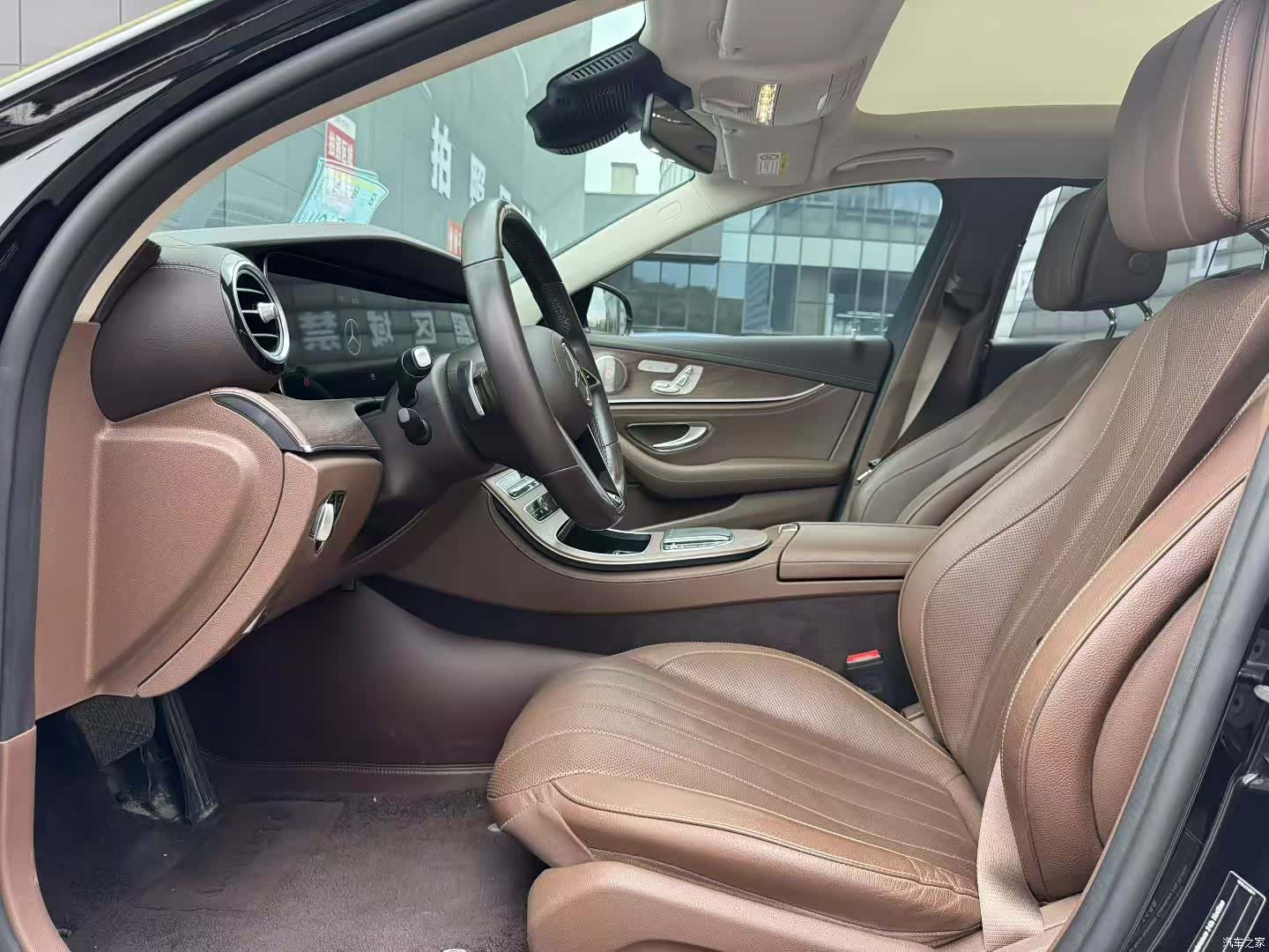 Mercedes-Benz E-Class, 2022 4