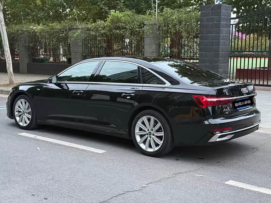 Audi A6L 2023, фото 9