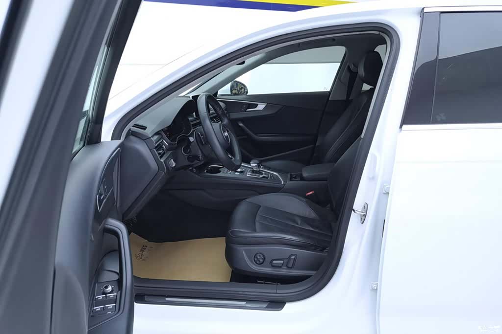 Audi A4L, 2017 9