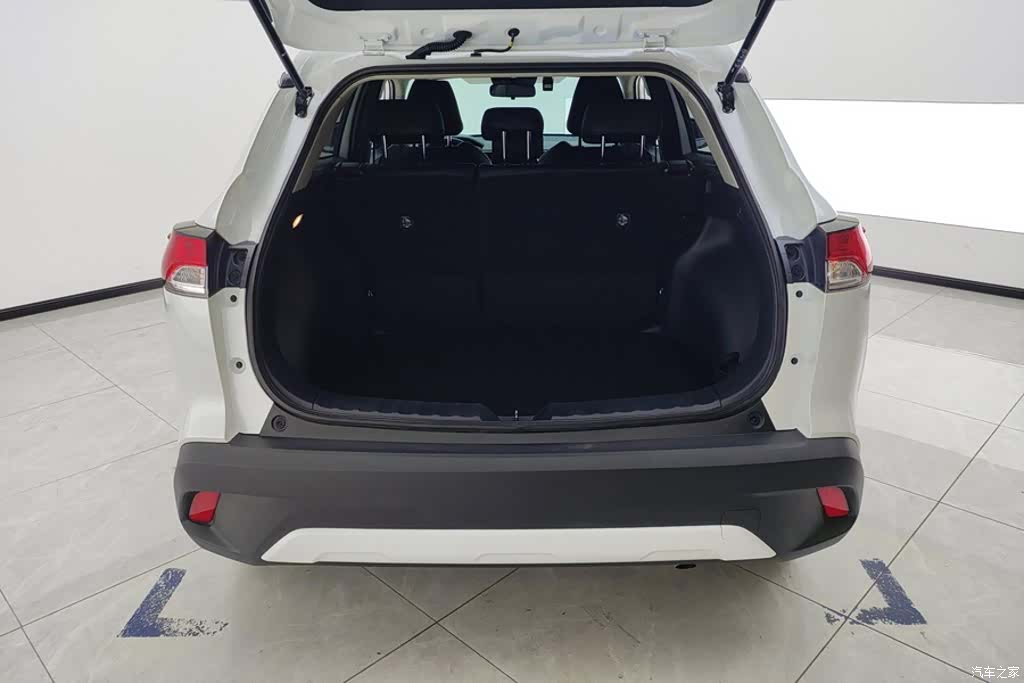 Toyota Corolla, 2024 4