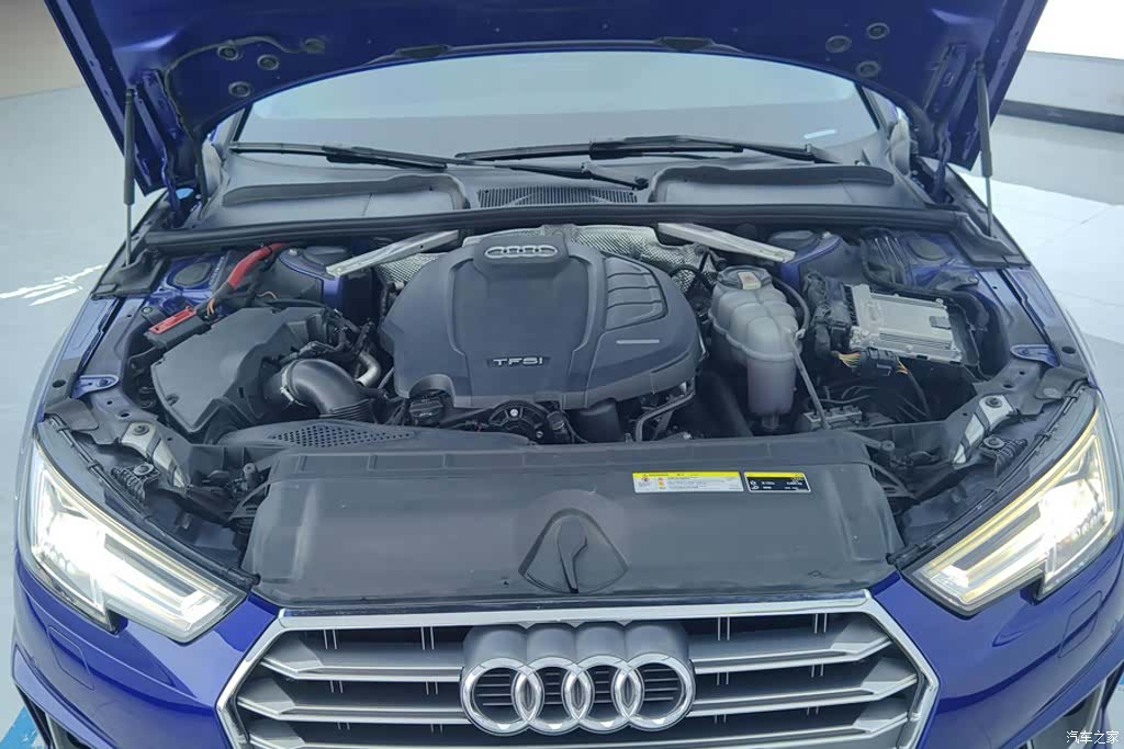 Audi A4L, 2019 10