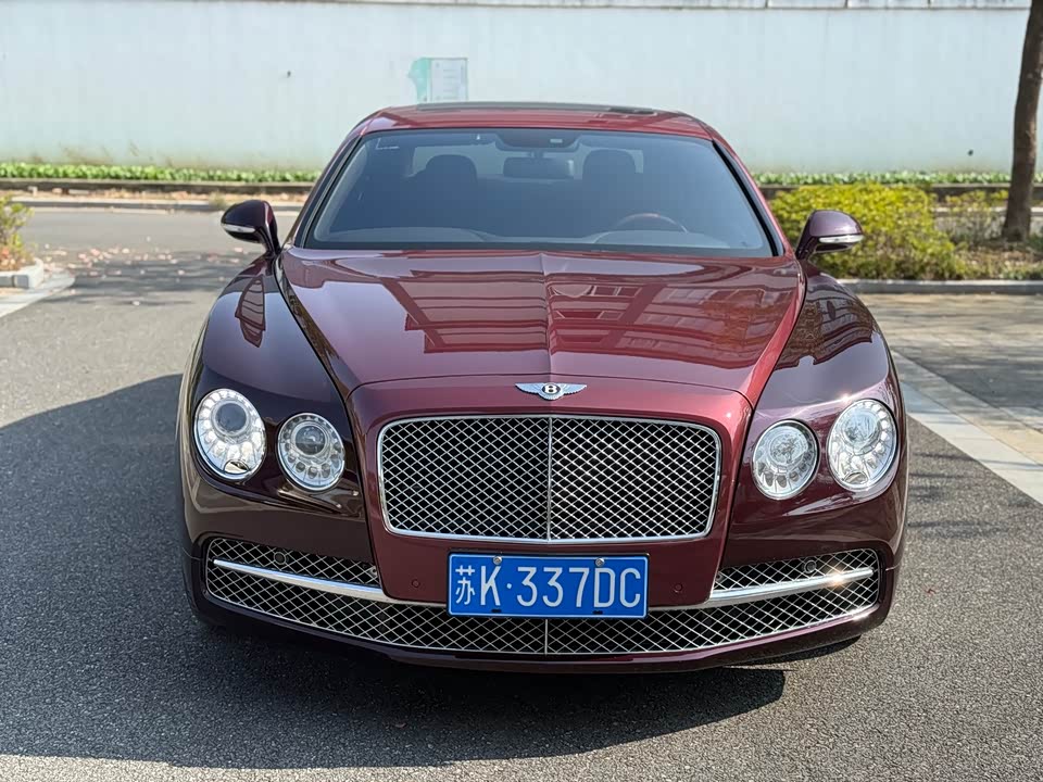 Bentley Flying