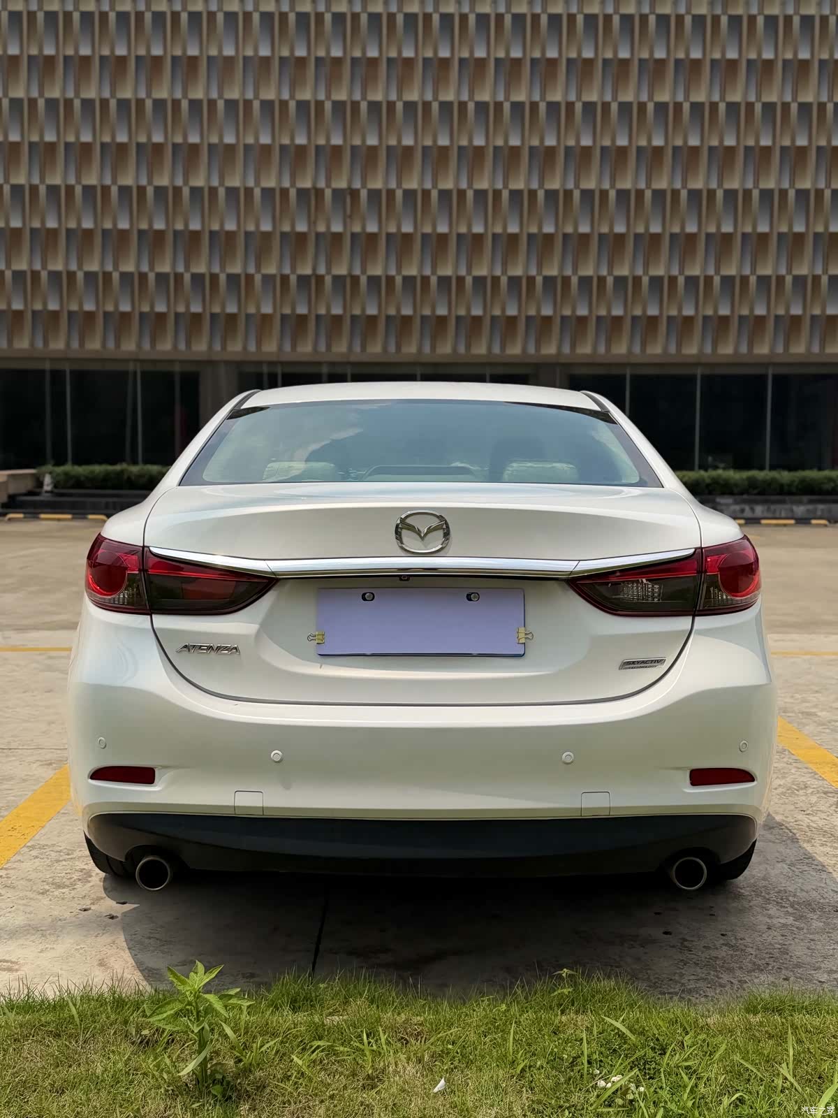 Mazda Atenza, 2014 8
