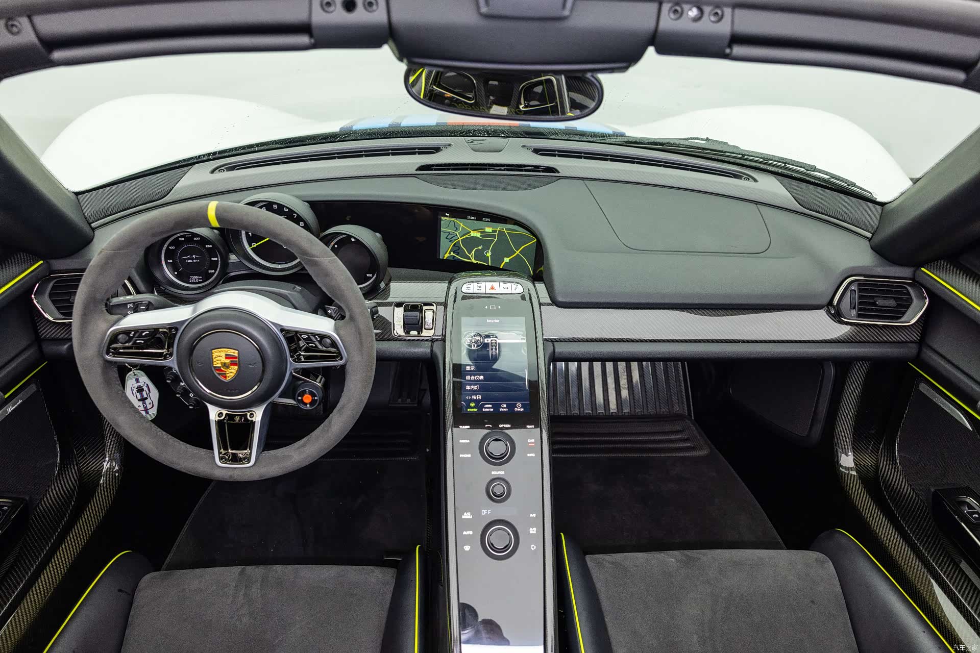 Porsche 918, 2015 21