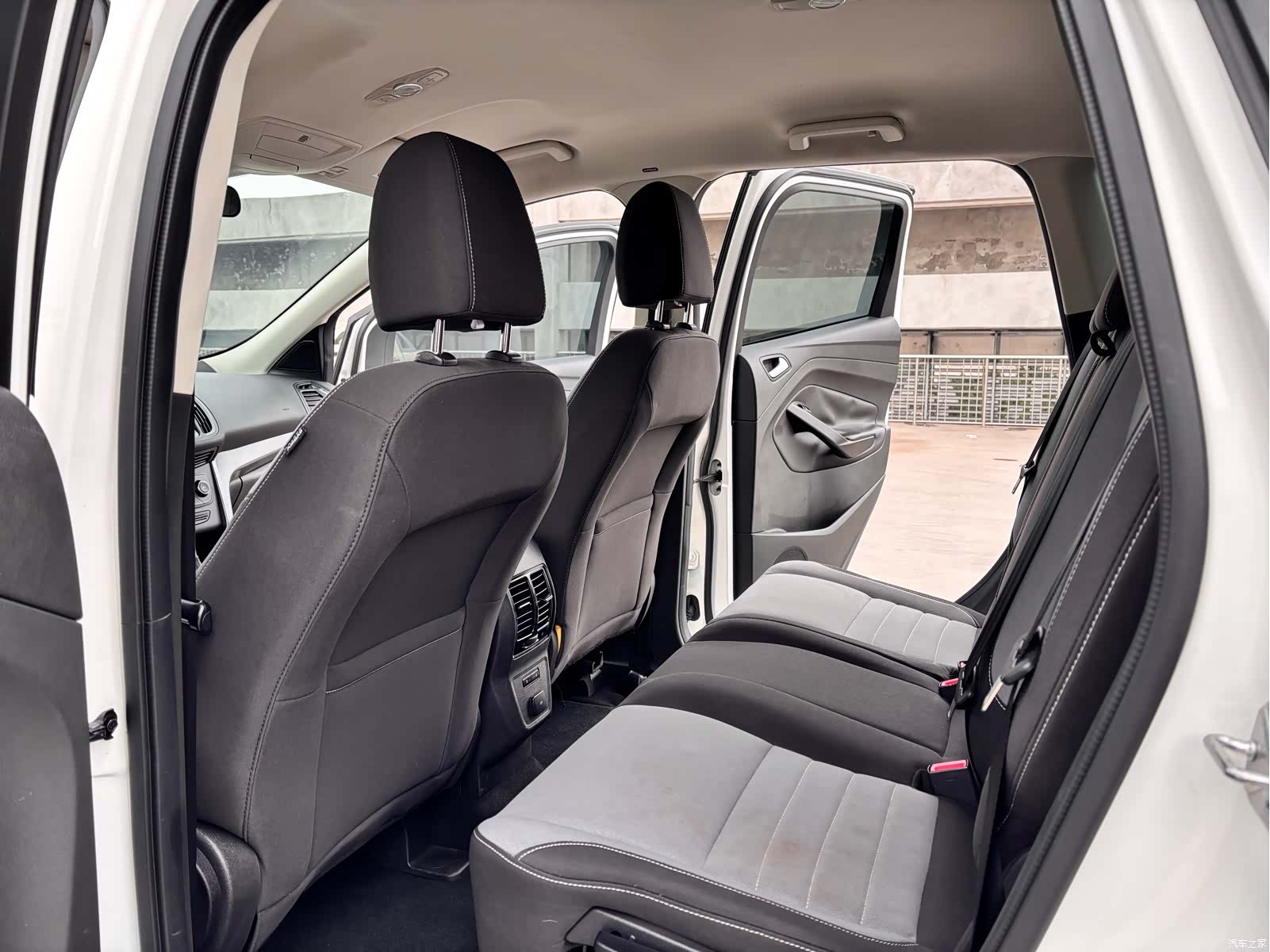 Ford Kuga, 2017 все фото
