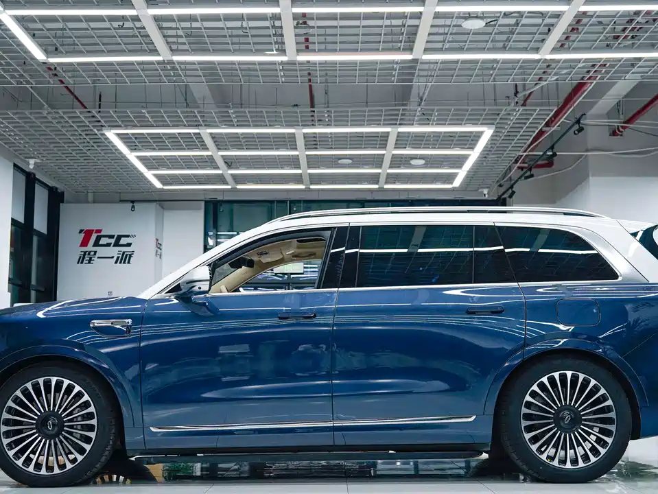 AITO Ask the world M9