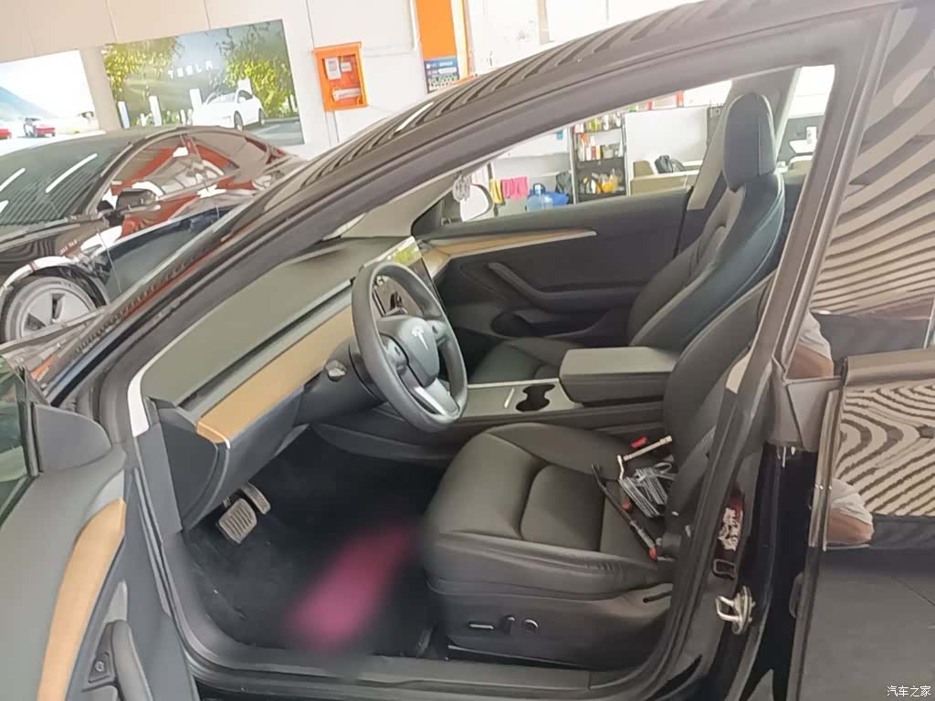 Tesla Model 3, 2022 15