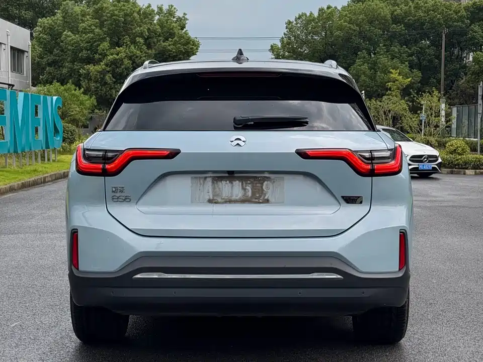 NIO ES6