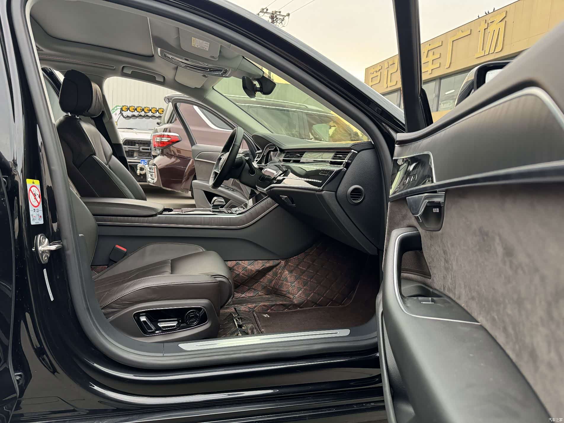 Audi A8L, 2019 12