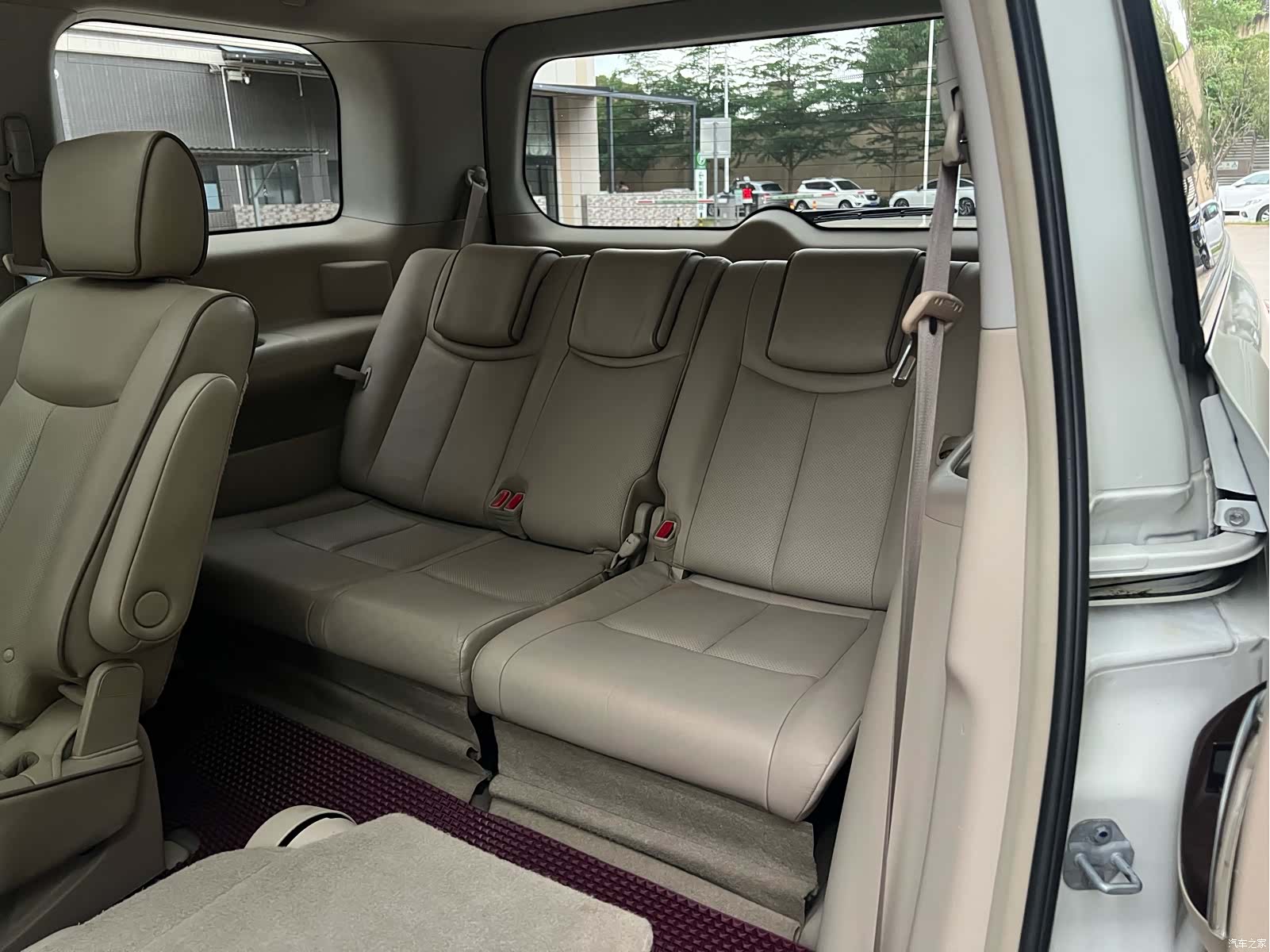Nissan SL, 2014 9
