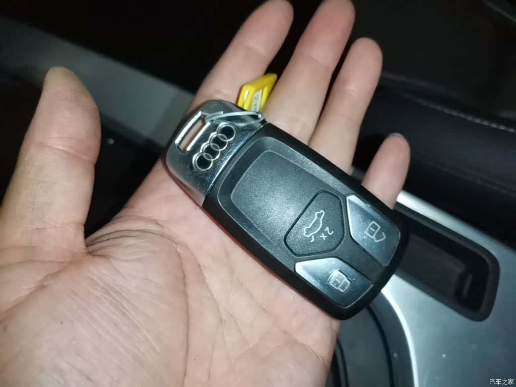 Audi A4L, 2024 9