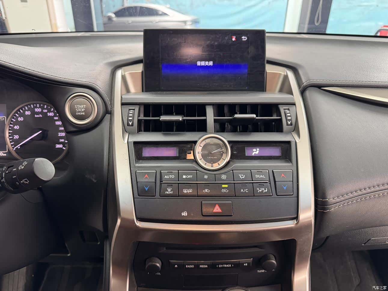 Lexus NX, 2015 20