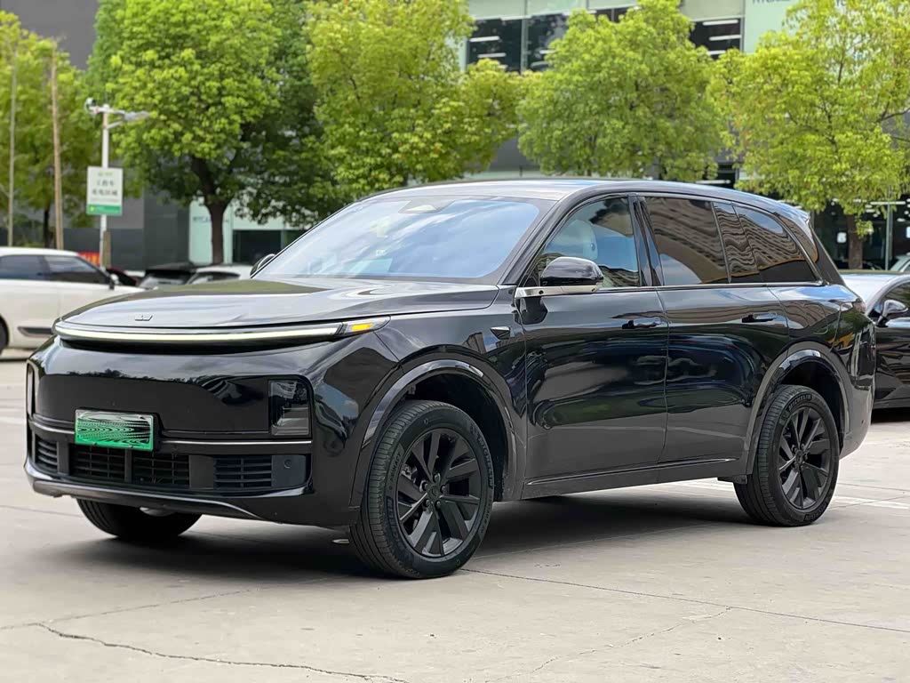 Li Auto L8
