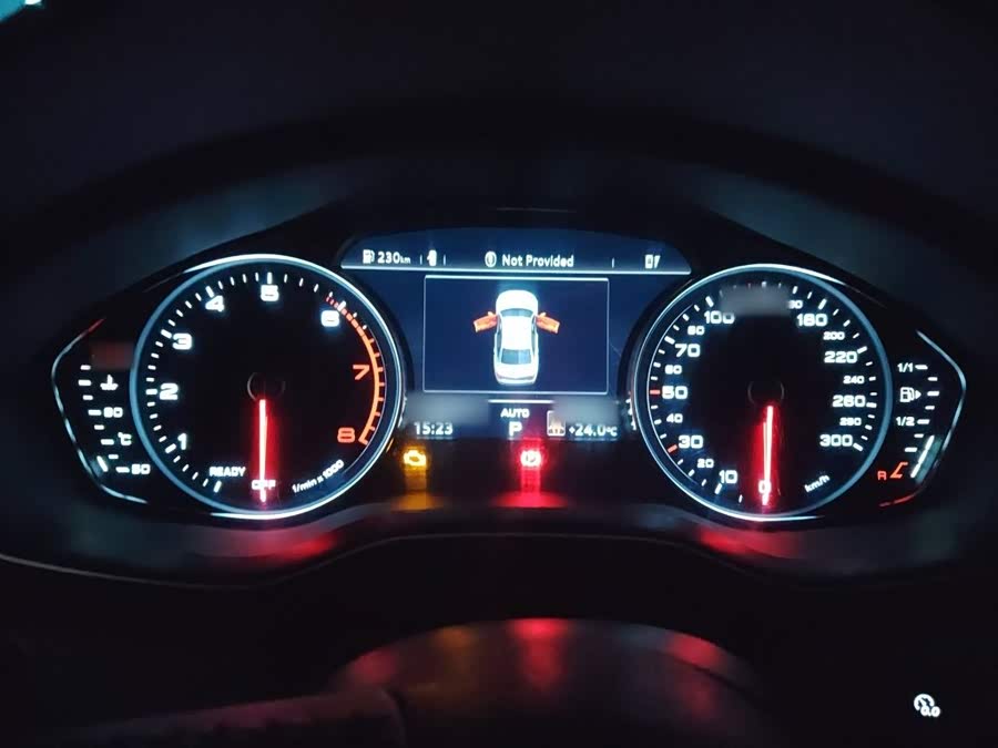 Audi A4L 2018, фото 3