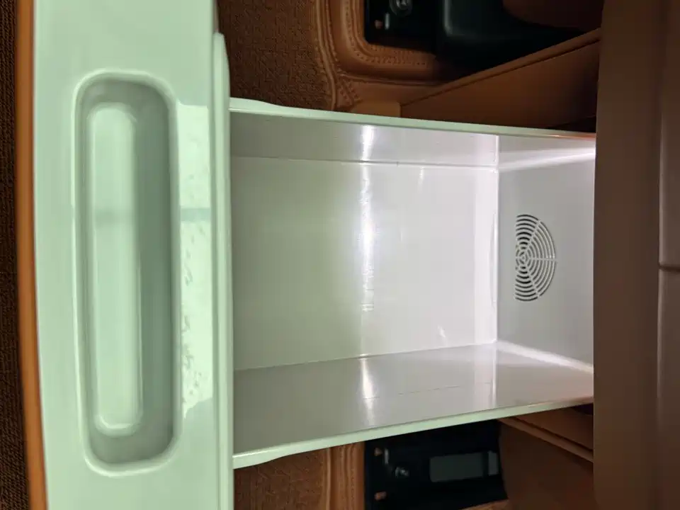 AITO Ask the world M9