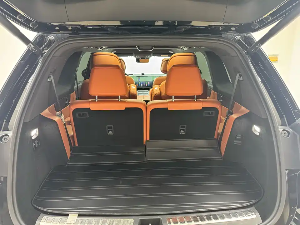 AITO Ask the world M9