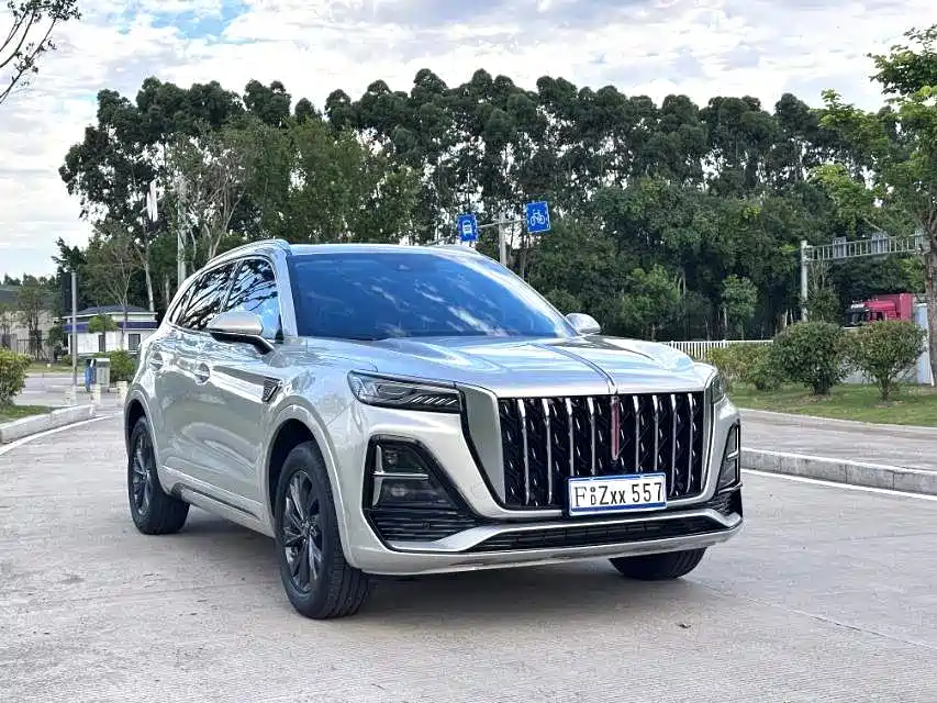Hongqi HS5