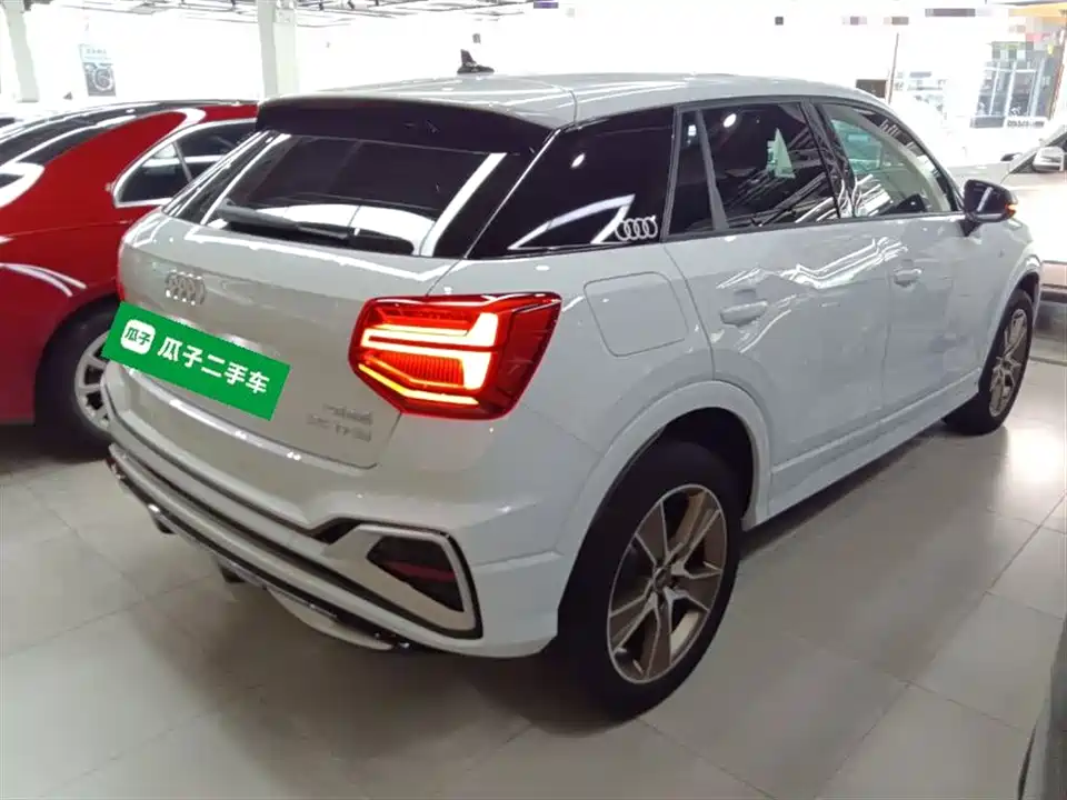 Audi Q2L Audi Q2L