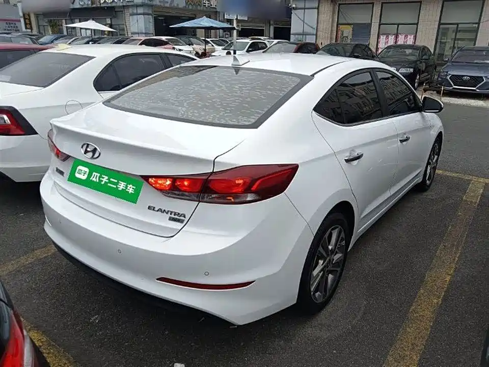 Hyundai Lead