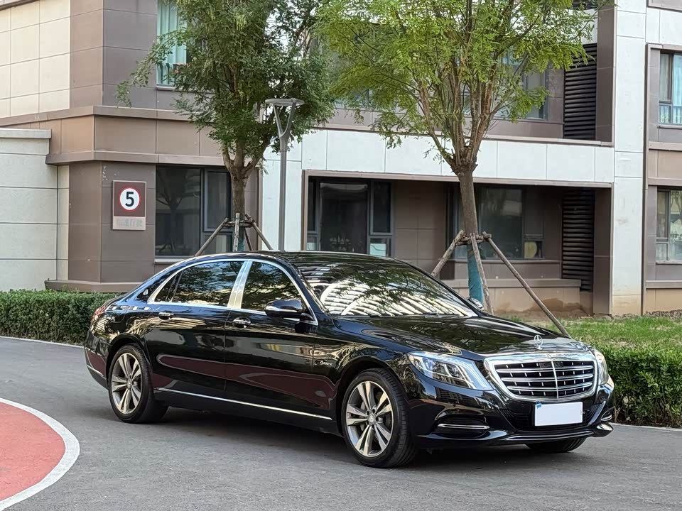 Mercedes-Benz Maybach S-class