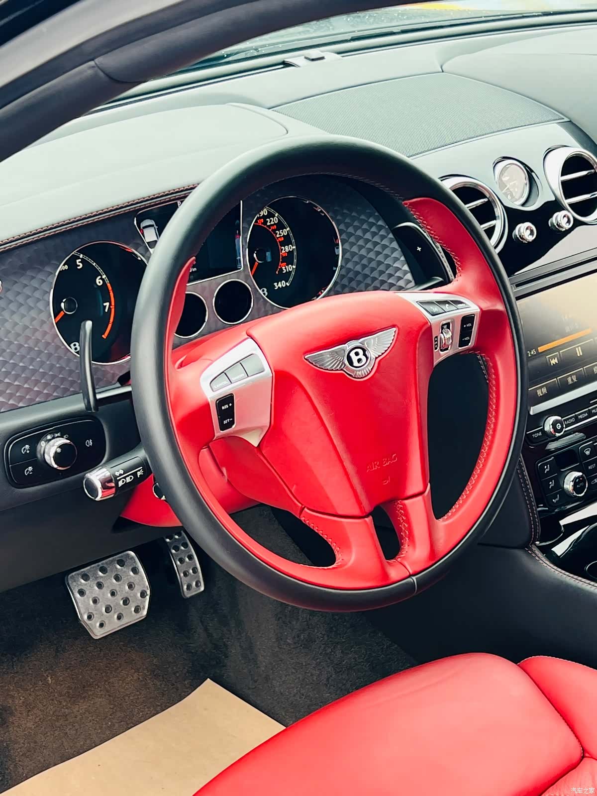 Bentley Flying Spur, 2013 9