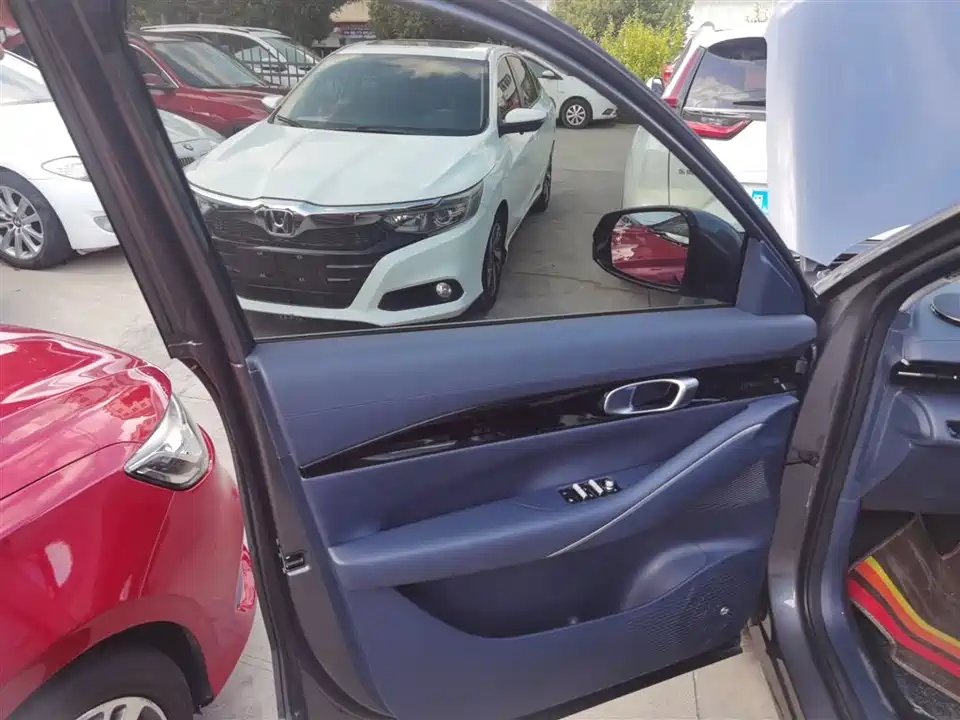 Geely Galaxy Galaxy E5