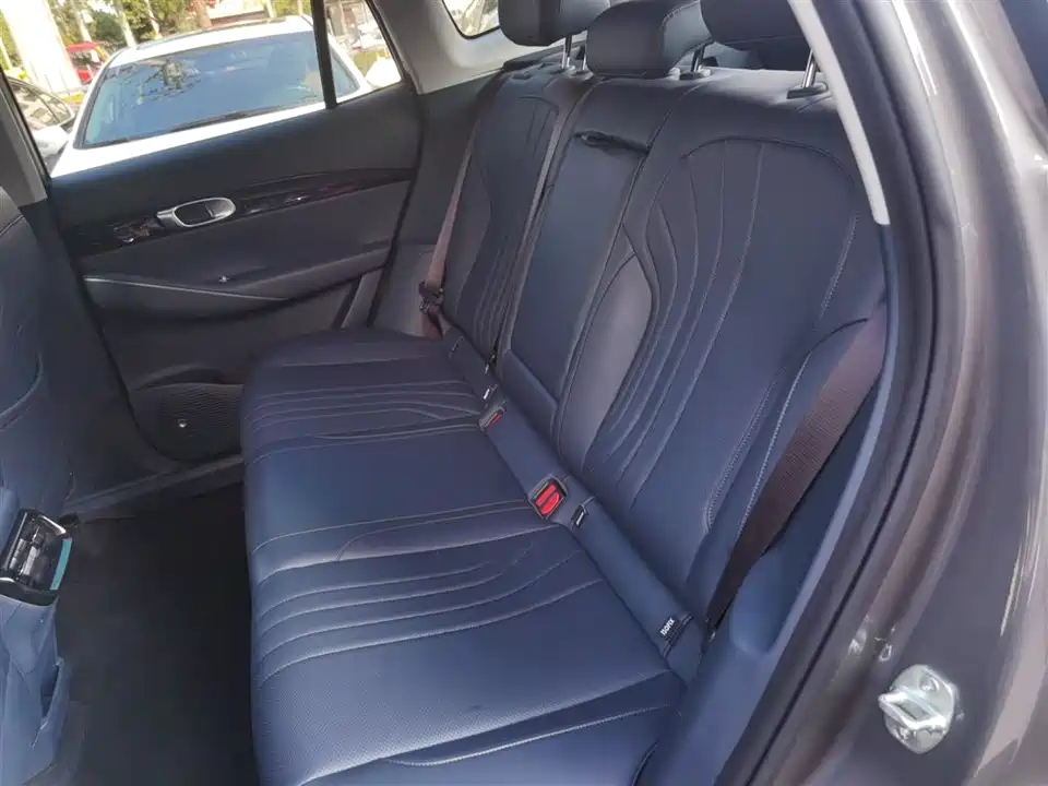 Geely Galaxy Galaxy E5