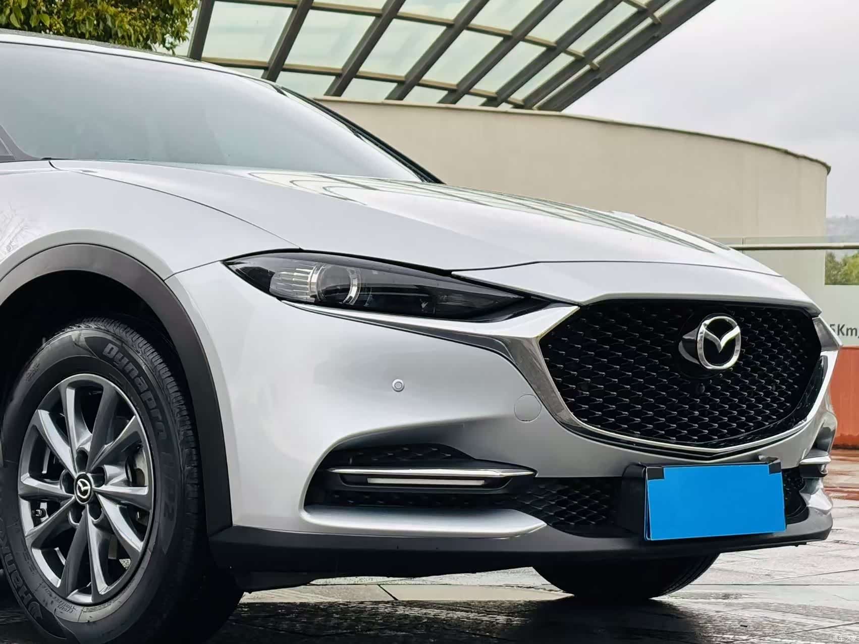 Mazda CX-4, 2022 10