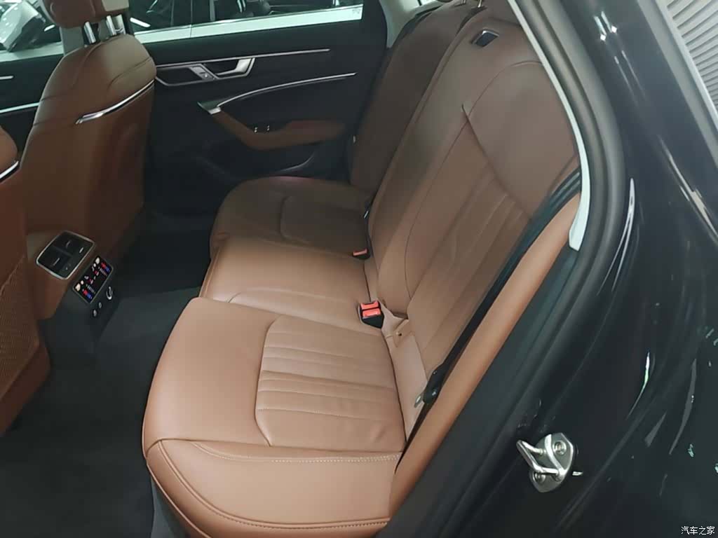 Audi A6L, 2024 13